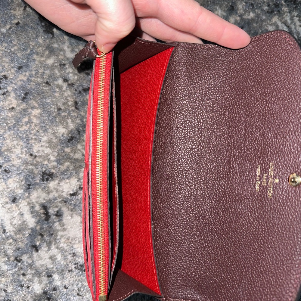 Louis Vuitton Wallet - Picture 4 of 4